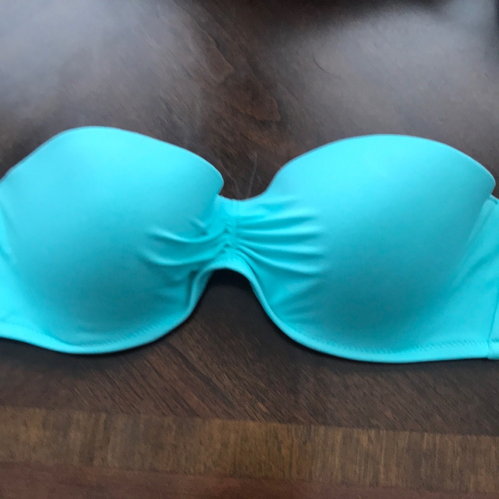 Strapless bikini top